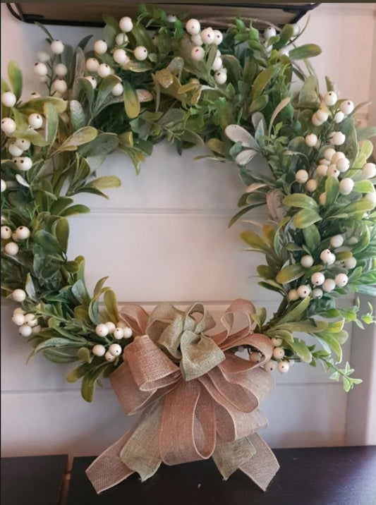 Mistletoe Magic - 40cm